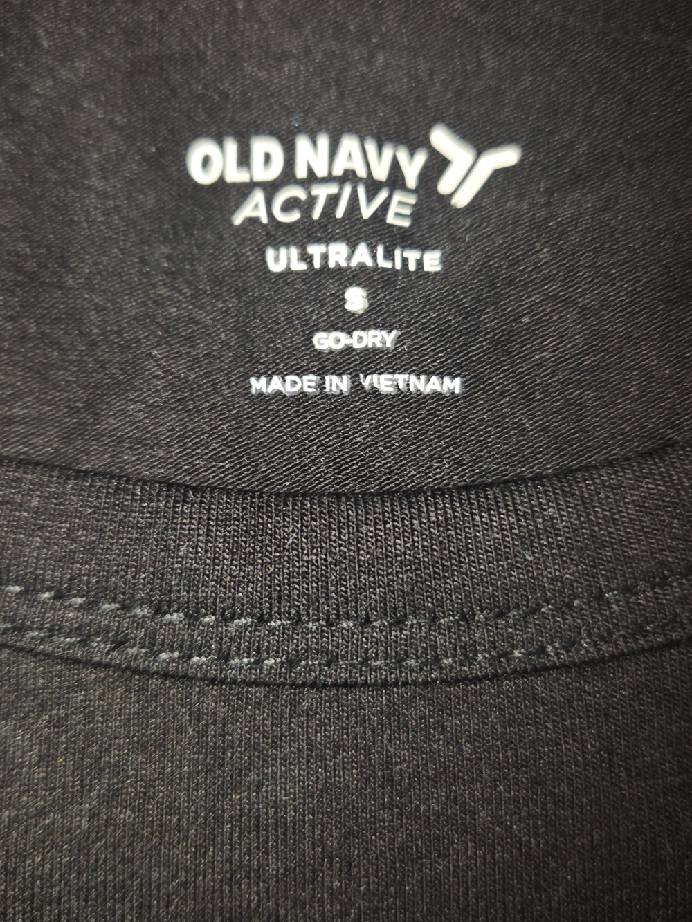 Old Navy Women’s Black Tank Top - Picture 2 of 4